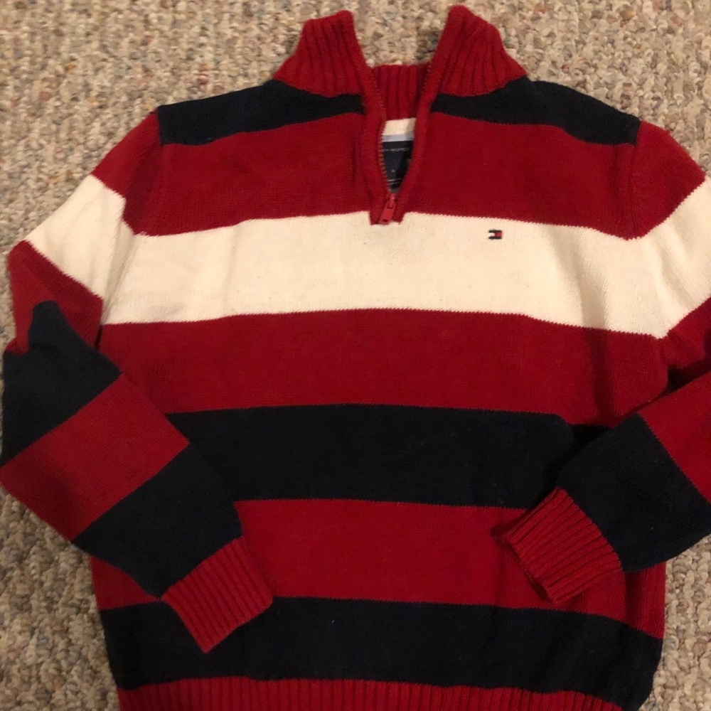 Boys size 6 quarter zip sweater